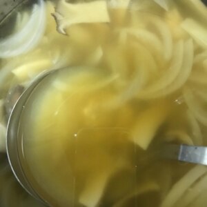 エリンギと玉ねぎのお味噌汁